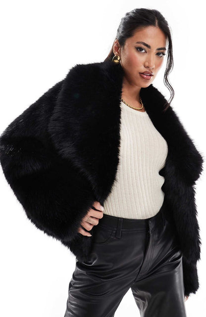 Abrigo corto de pelo